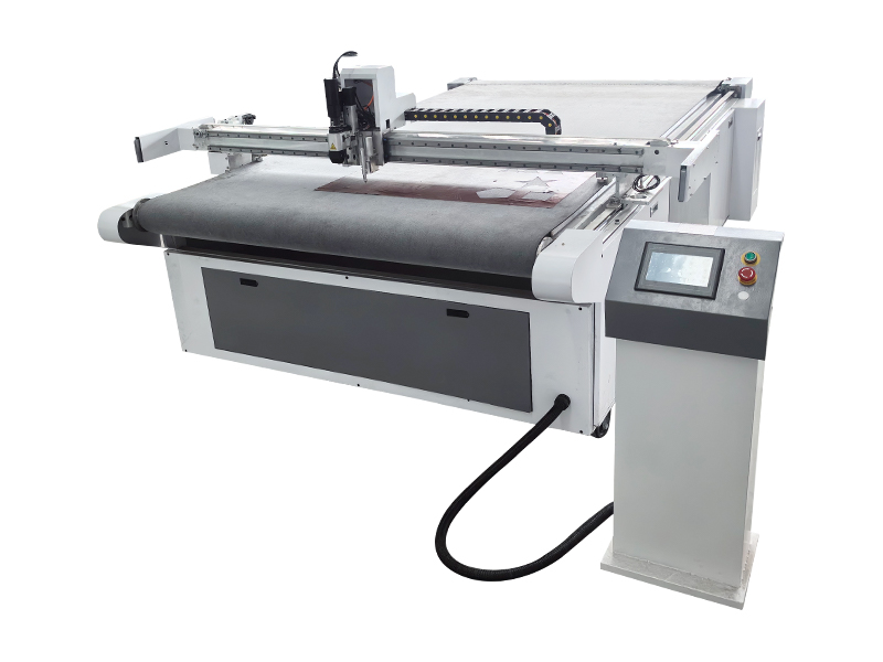 全自動無紡布裁布機(jī)PVC自動裁切機(jī) 全自動無紡布裁布機(jī)PVC自動裁切機(jī)